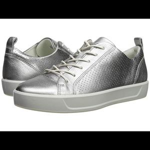 Ecco Perforated Tie Sneaker